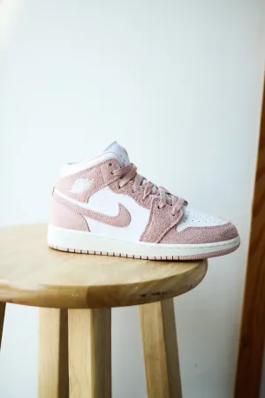 AIR JORDAN 1 MID SE (GS) "LEGEND PINK"