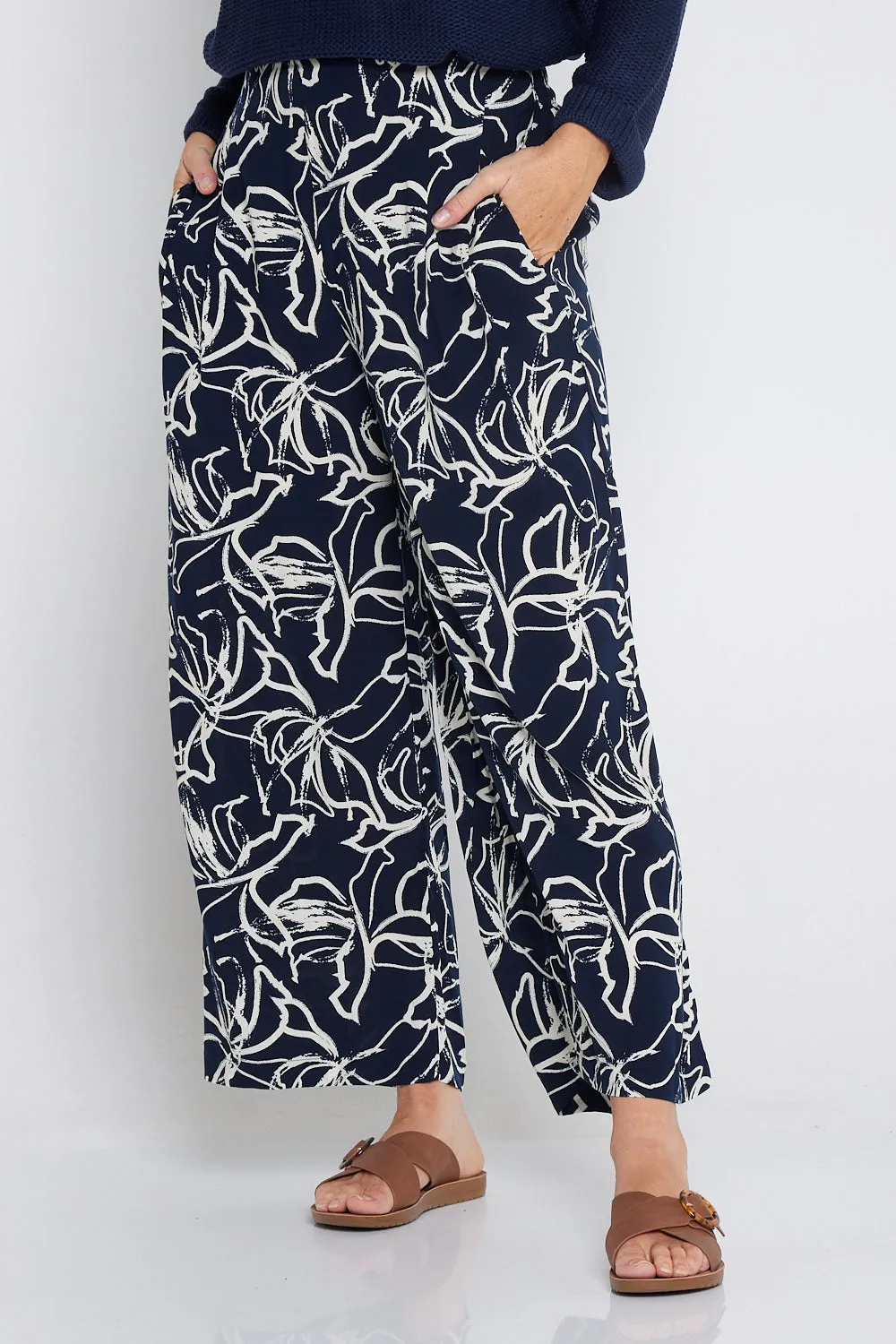 Arena Wide Leg Pants - Navy Floral