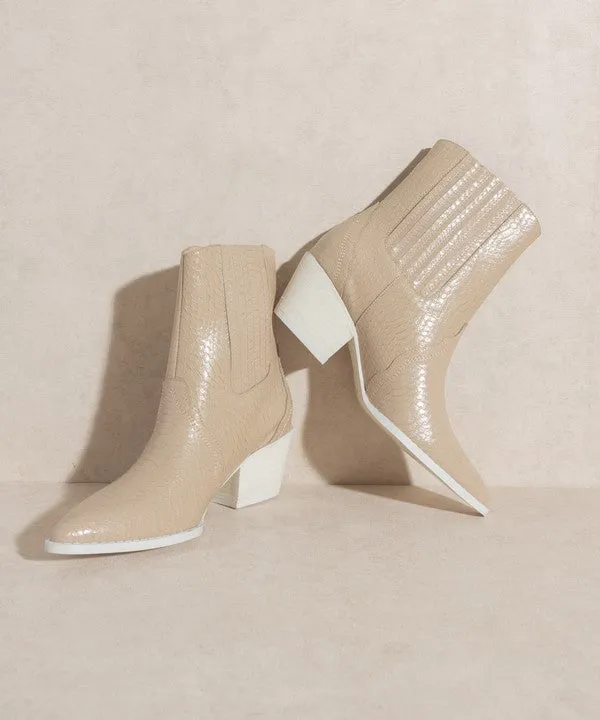 Dawn - Paneled Western Bootie