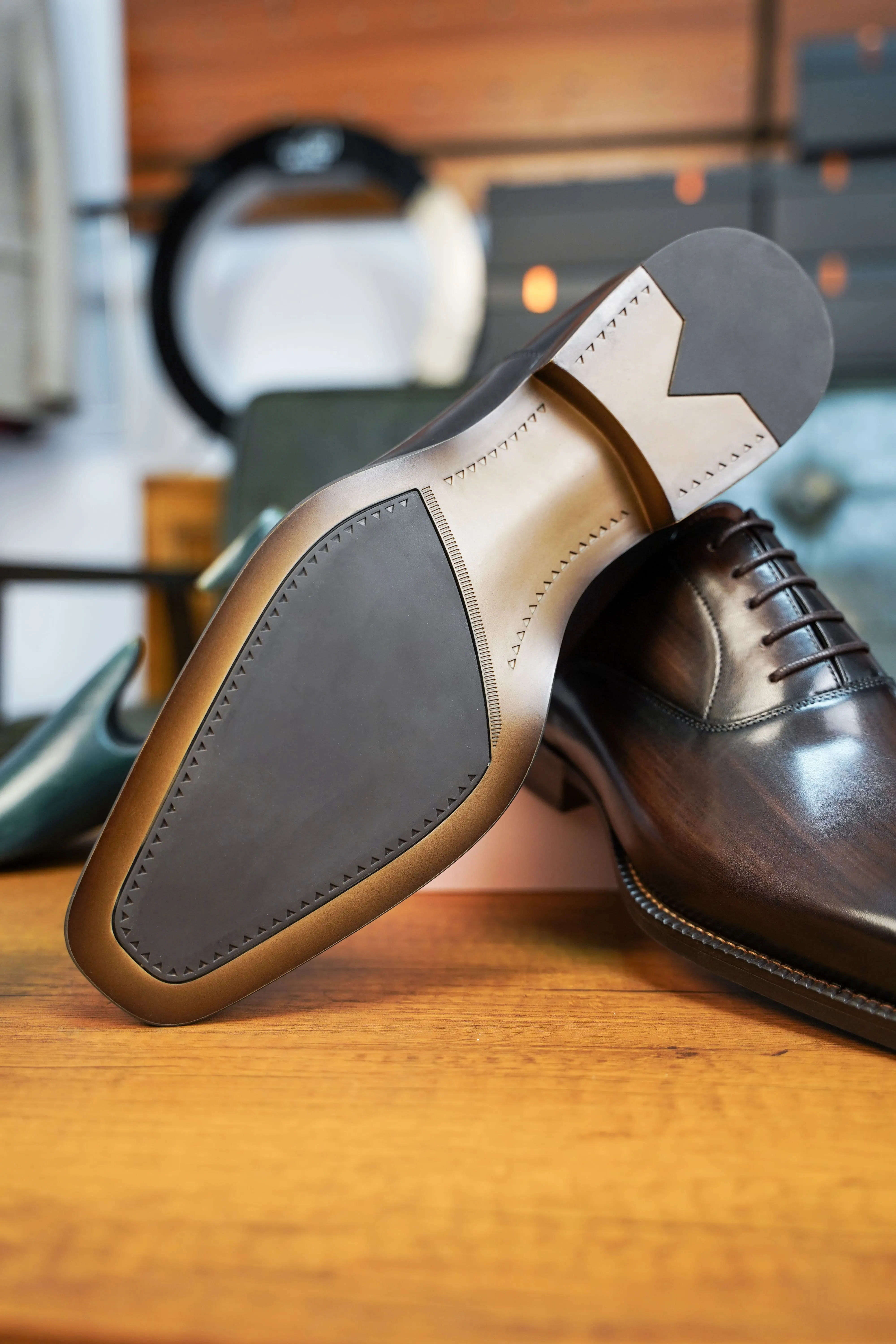 Espresso Elegance Oxford