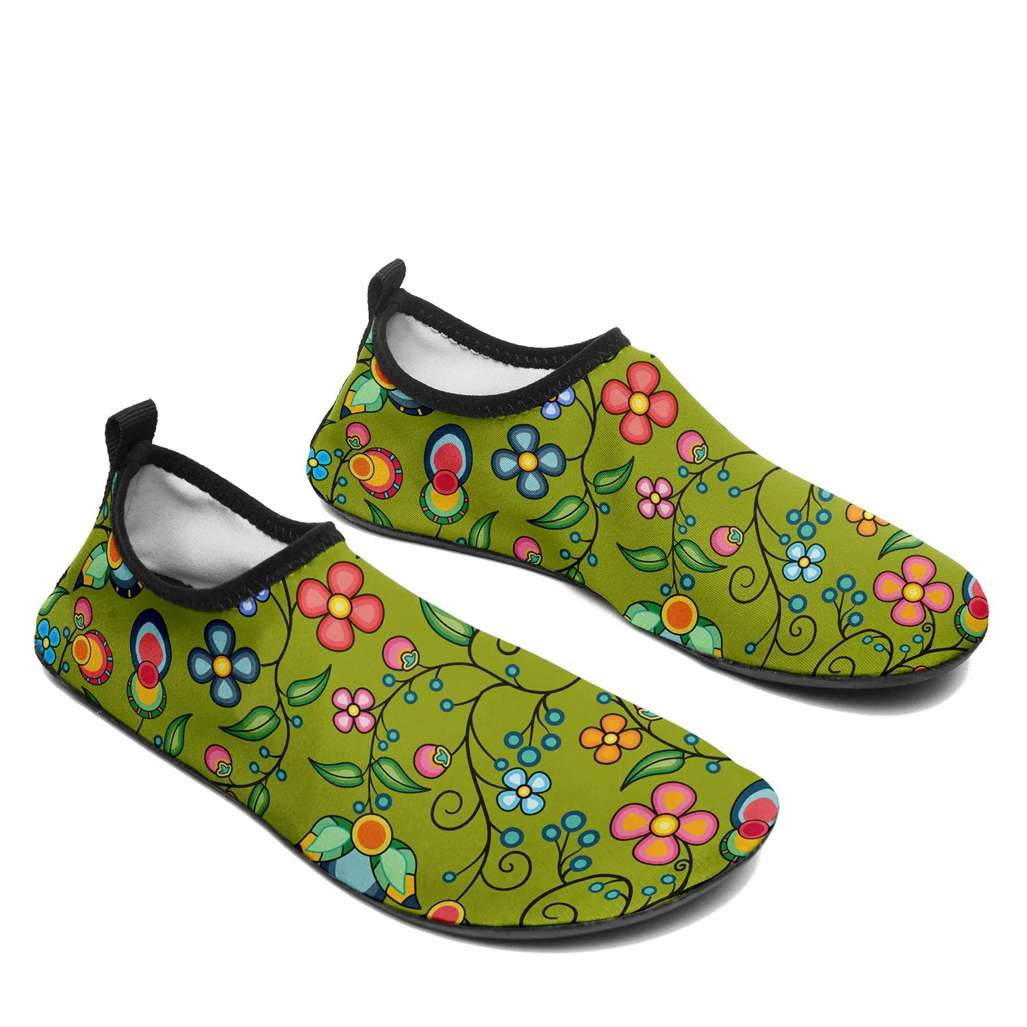 Floral Bounty Sweetgrass Kid's Sockamoccs Slip On Shoes