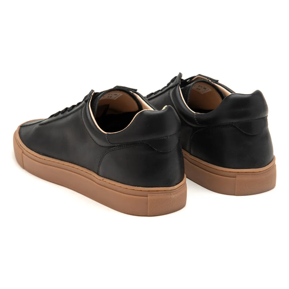 Men's Classic Weekender Sneaker - Leather