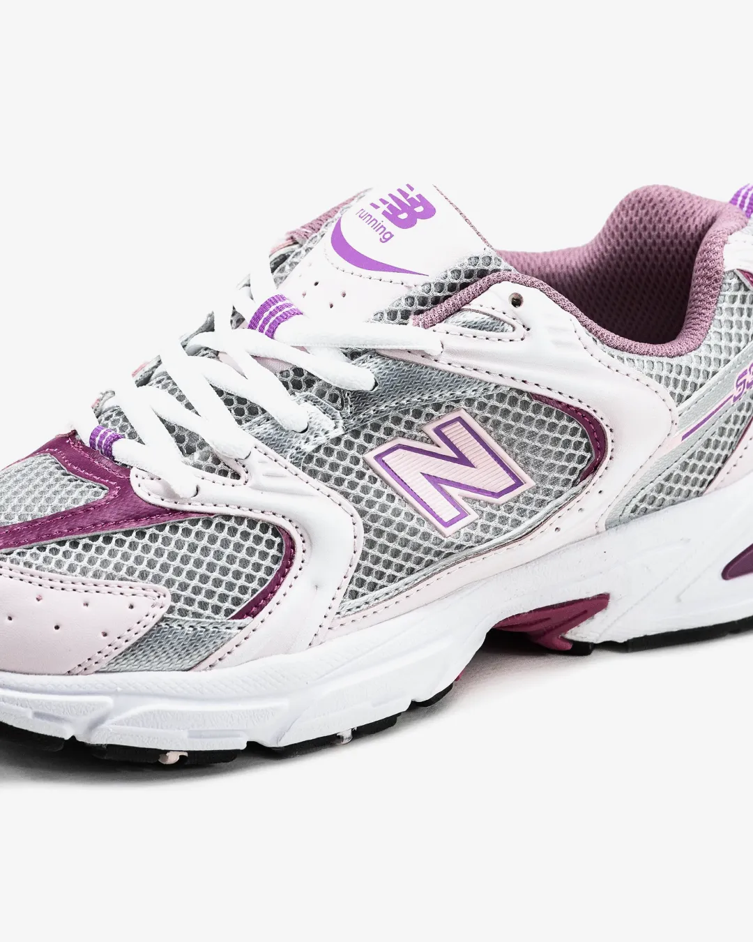 New Balance 530 Pink Sneakers