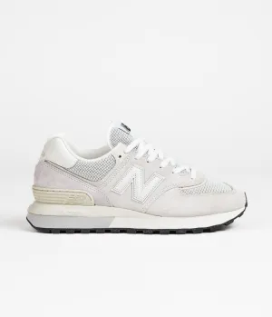 New Balance 574 Shoes - Reflection