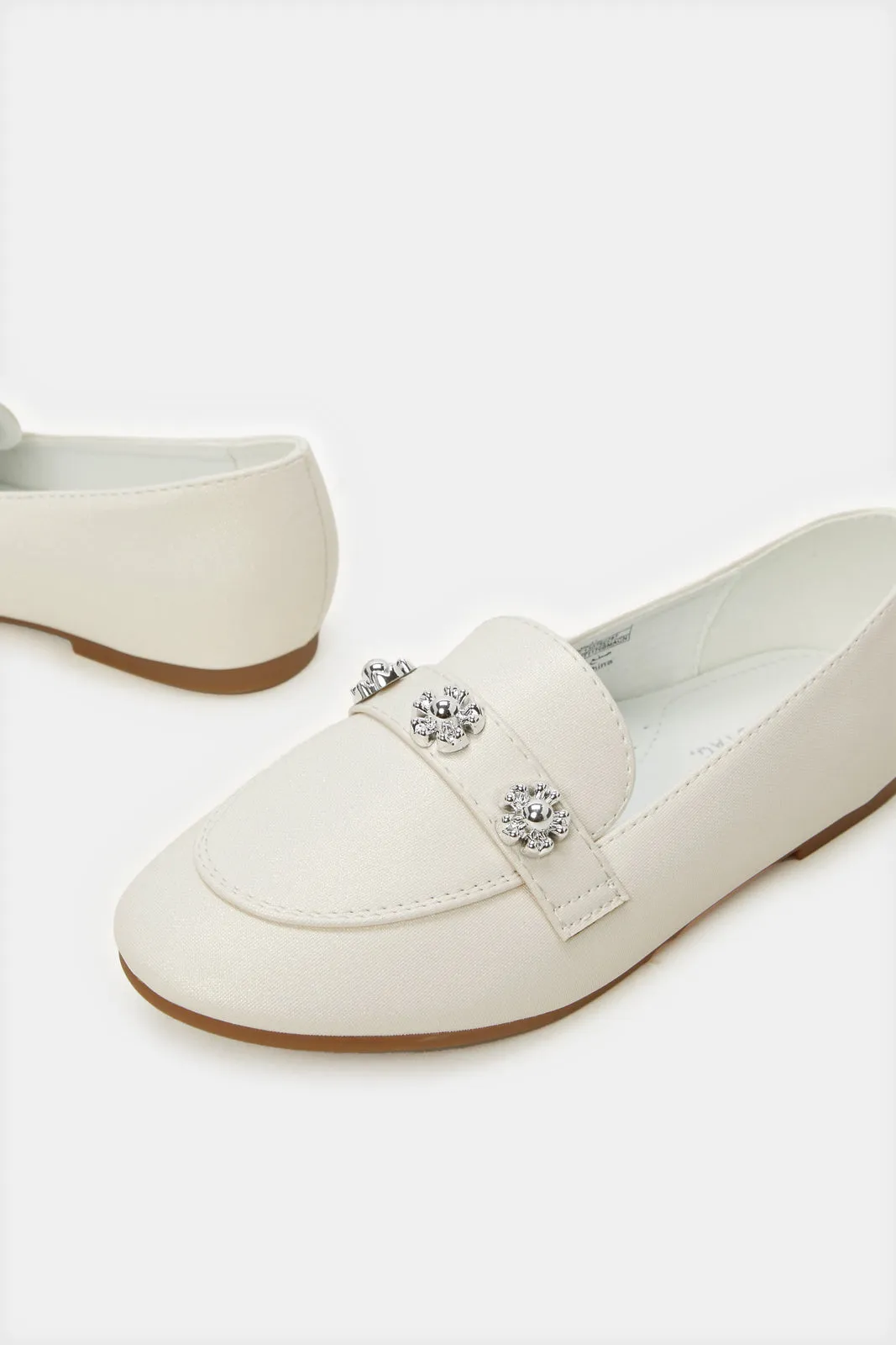 Senior Girls White Floral Embellished Loafers