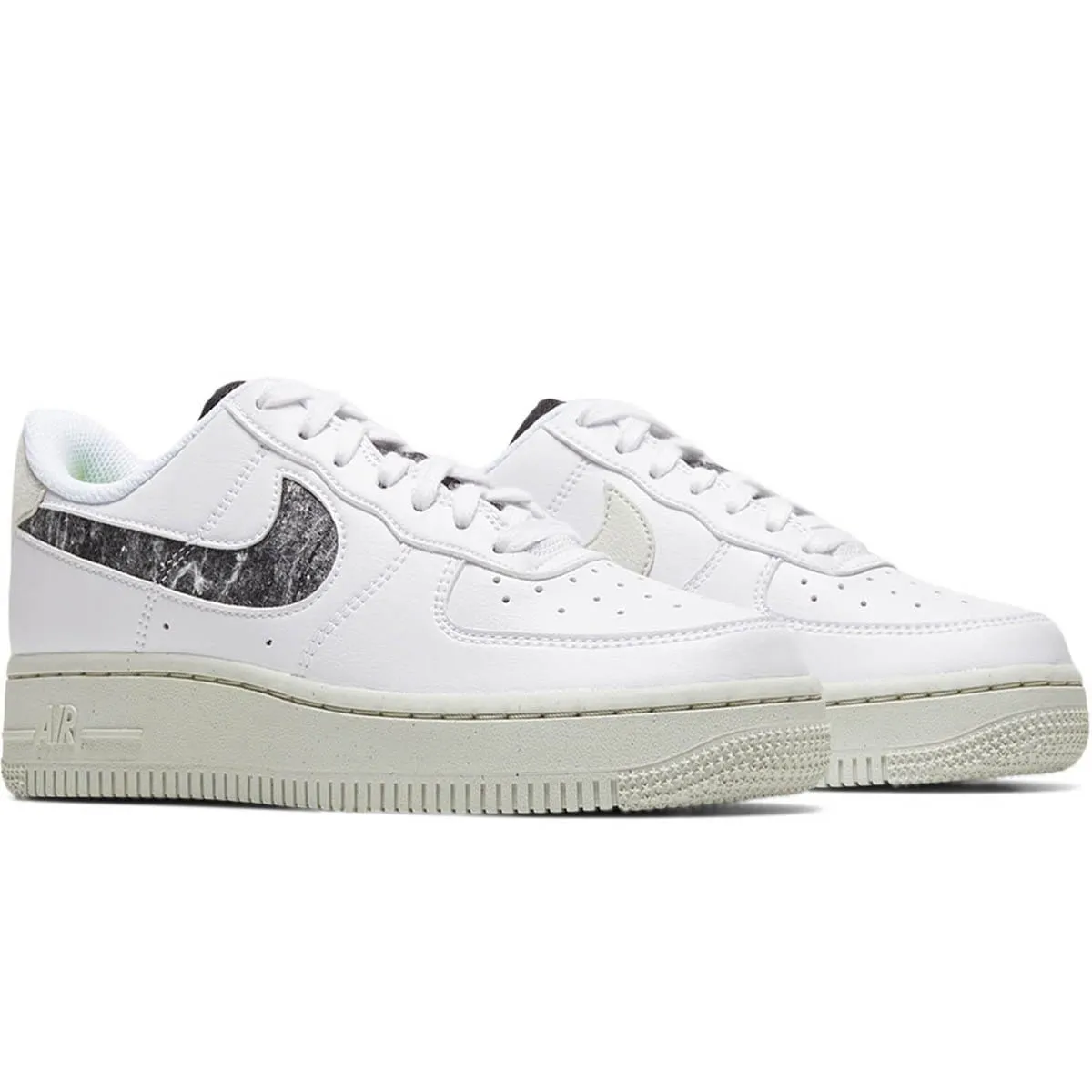 WOMEN'S NIKE AIR FORCE 1 '07 SE